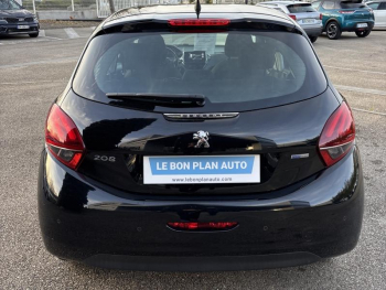 Photo 6 du bon plan PEUGEOT 208 1.2 PureTech 82ch Allure 5p occasion à 7600 €