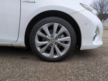 Photo 6 du bon plan TOYOTA Auris HSD 136h Millenium 17 5p occasion à 8990 €