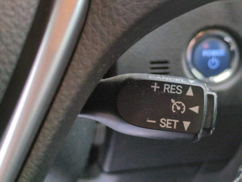 Photo 23 du bon plan TOYOTA Auris HSD 136h Millenium 17 5p occasion à 8990 €