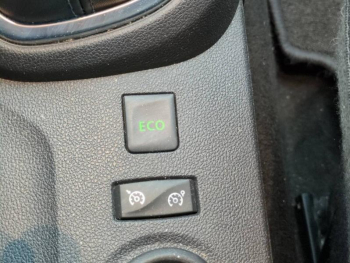 Photo 25 du bon plan RENAULT Captur 0.9 TCe 90ch Intens - 19 occasion à 11990 €