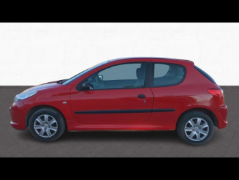 Photo 4 du bon plan PEUGEOT 206 + 1.4 HDi Trendy 3p occasion à 4990 €