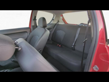 Photo 17 du bon plan PEUGEOT 206 + 1.4 HDi Trendy 3p occasion à 4990 €