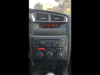 Photo 22 du bon plan CITROEN C4 BlueHDi 100ch Feel occasion à 7490 €