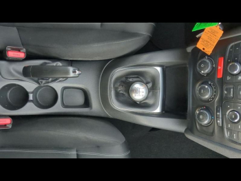 Photo 24 du bon plan CITROEN C4 BlueHDi 100ch Feel occasion à 7490 €