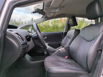 Photo 12 du bon plan TOYOTA Prius 136h Dynamic Pack Premium occasion à 13990 €