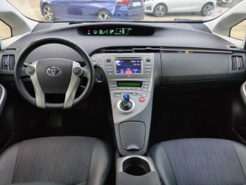 Photo 17 du bon plan TOYOTA Prius 136h Dynamic Pack Premium occasion à 13990 €