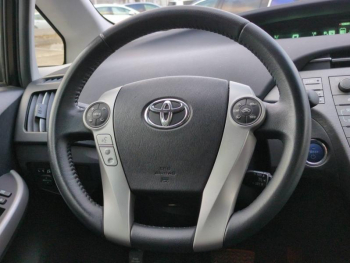 Photo 19 du bon plan TOYOTA Prius 136h Dynamic Pack Premium occasion à 13990 €