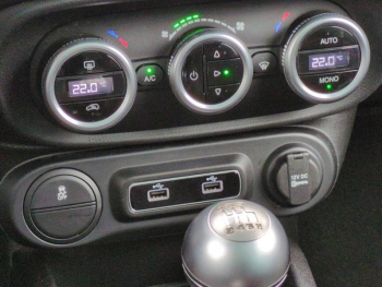 Photo 17 du bon plan FIAT 500L 1.4 95ch Sport S&S occasion à 10990 €