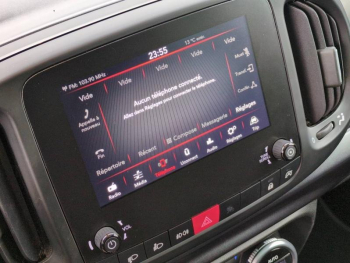 Photo 21 du bon plan FIAT 500L 1.4 95ch Sport S&S occasion à 10990 €