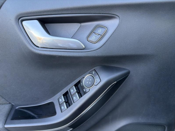 Photo 14 du bon plan FORD Puma 1.0 EcoBoost 125ch mHEV Titanium 6cv occasion à 14490 €