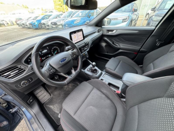 Photo 19 du bon plan FORD Focus 1.0 Flexifuel mHEV 125ch ST-Line Style occasion à 19390 €