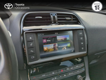 Photo 15 du bon plan JAGUAR F-Pace 2.0D 180ch Prestige BVA8 occasion à 19990 €