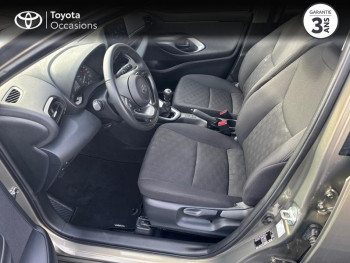 Photo 11 du bon plan TOYOTA Yaris 120 VVT-i Dynamic Business 5p MC24 occasion à 18990 €