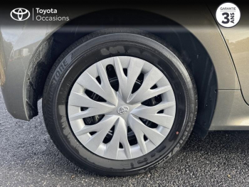 Photo 16 du bon plan TOYOTA Yaris 120 VVT-i Dynamic Business 5p MC24 occasion à 18990 €