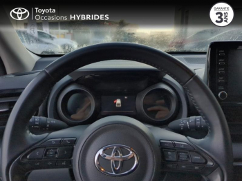 Photo 13 du bon plan TOYOTA Yaris 116h Design 5p Pack Confort occasion à 19490 €