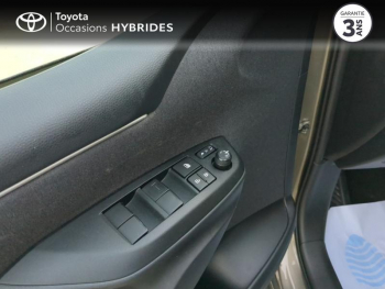 Photo 24 du bon plan TOYOTA Yaris 116h Design 5p Pack Confort occasion à 19490 €