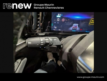 Photo 17 du bon plan RENAULT Austral 1.2 E-Tech full hybrid 200ch Iconic occasion à 30991 €