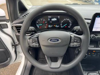 Photo 15 du bon plan FORD Fiesta 1.1 75ch Cool & Connect 5p occasion à 12300 €