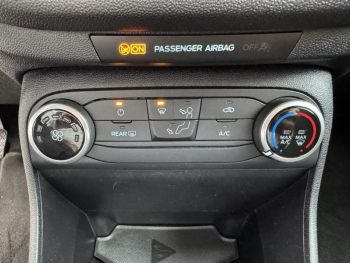 Photo 18 du bon plan FORD Fiesta 1.1 75ch Cool & Connect 5p occasion à 12300 €