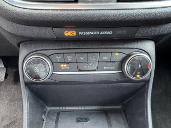 Photo 17 du bon plan FORD Fiesta 1.0 Flexifuel 95ch ST-Line 5p occasion à 17690 €