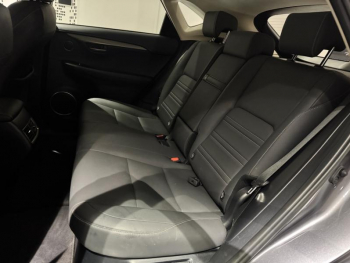 Photo 12 du bon plan LEXUS NX 300h 2WD Pack Business Euro6d-T occasion à 26490 €