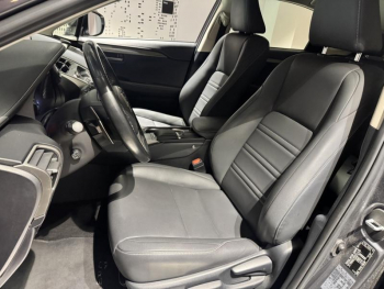 Photo 17 du bon plan LEXUS NX 300h 2WD Pack Business Euro6d-T occasion à 26490 €