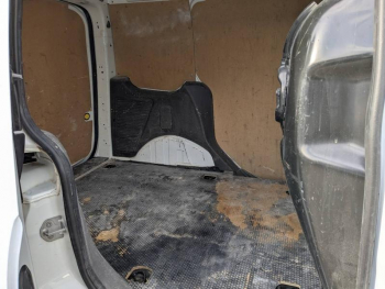 Photo 22 du bon plan FORD Transit Connect VUL L1 1.5 EcoBlue 100ch Trend Business occasion à 11990 €