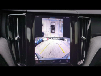 Photo 32 du bon plan VOLVO XC60 T6 Hybride Rechargeable 350ch Ultra Style Dark Geartronic 8 AWD occasion à 59990 €