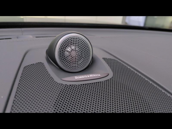 Photo 37 du bon plan VOLVO XC60 T6 Hybride Rechargeable 350ch Ultra Style Dark Geartronic 8 AWD occasion à 59990 €