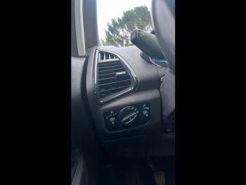 Photo 23 du bon plan FORD EcoSport 1.5 TDCi 95ch FAP Titanium occasion à 8900 €
