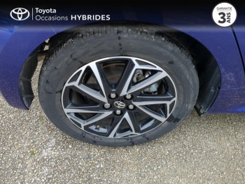 Photo 16 du bon plan TOYOTA Yaris 116h Design 5p MY22 occasion à 17890 €