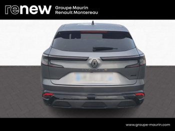 Photo 4 du bon plan RENAULT Austral 1.2 E-Tech full hybrid 200ch Techno esprit Alpine occasion à 27990 €