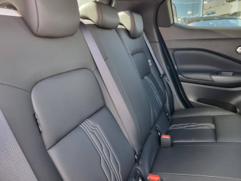 Photo 6 du bon plan NISSAN Juke 1.6 Hybrid 143ch PremiÃ¨re Edition occasion à 23490 €