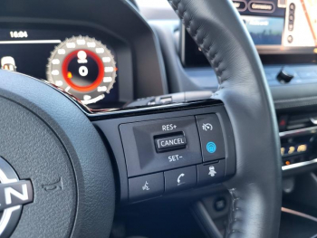 Photo 30 du bon plan NISSAN X-Trail e-4orce 213ch Tekna 7 places occasion à 35990 €