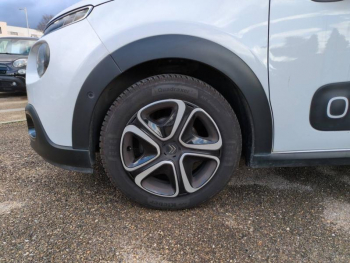 Photo 6 du bon plan CITROEN C3 1.2 PureTech 110ch S&S Shine occasion à 7990 €