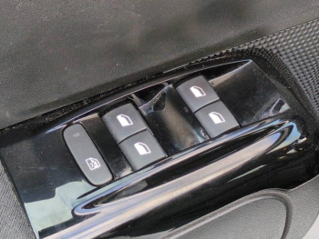 Photo 25 du bon plan CITROEN C3 1.2 PureTech 110ch S&S Shine occasion à 7990 €