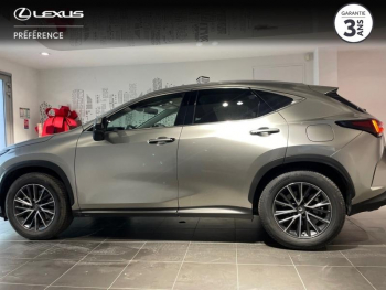 Photo 3 du bon plan LEXUS NX 450h+ Luxe 4WD occasion à 52990 €