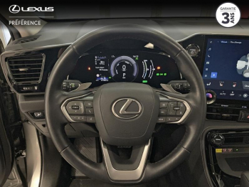 Photo 6 du bon plan LEXUS NX 450h+ Luxe 4WD occasion à 52990 €