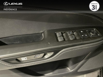 Photo 12 du bon plan LEXUS NX 450h+ Luxe 4WD occasion à 52990 €