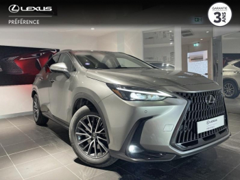 Photo 18 du bon plan LEXUS NX 450h+ Luxe 4WD occasion à 52990 €
