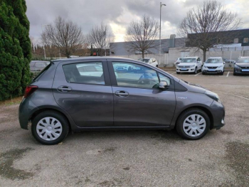 Photo 11 du bon plan TOYOTA Yaris HSD 100h Dynamic 5p occasion à 11800 €