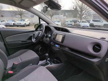 Photo 13 du bon plan TOYOTA Yaris HSD 100h Dynamic 5p occasion à 11800 €