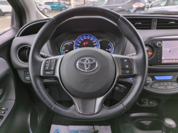 Photo 21 du bon plan TOYOTA Yaris HSD 100h Dynamic 5p occasion à 11800 €