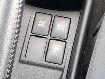 Photo 23 du bon plan TOYOTA Yaris HSD 100h Dynamic 5p occasion à 11800 €