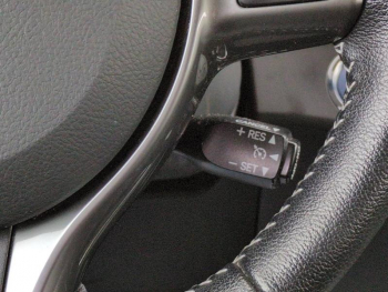 Photo 24 du bon plan TOYOTA Yaris HSD 100h Dynamic 5p occasion à 11800 €