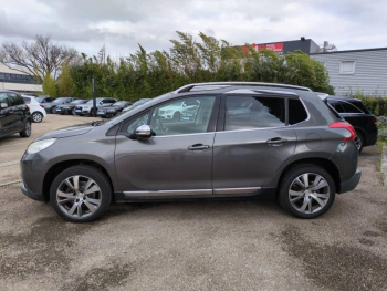 Photo 19 du bon plan PEUGEOT 2008 1.2 PureTech 110ch FÃ©line Titane S&S occasion à 5990 €