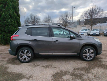 Photo 20 du bon plan PEUGEOT 2008 1.2 PureTech 110ch FÃ©line Titane S&S occasion à 5990 €