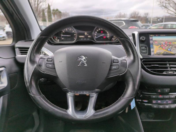 Photo 22 du bon plan PEUGEOT 2008 1.2 PureTech 110ch FÃ©line Titane S&S occasion à 5990 €