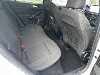 Photo 12 du bon plan FORD Focus 1.0 Flexifuel mHEV 125ch ST-Line X occasion à 21990 €