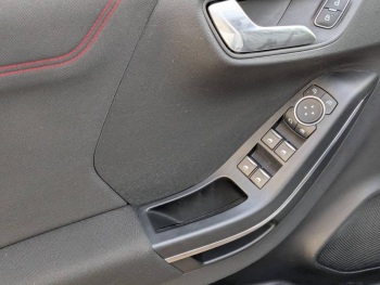 Photo 9 du bon plan FORD Puma 1.0 EcoBoost 125ch ST-Line DCT7 6cv occasion à 17489 €